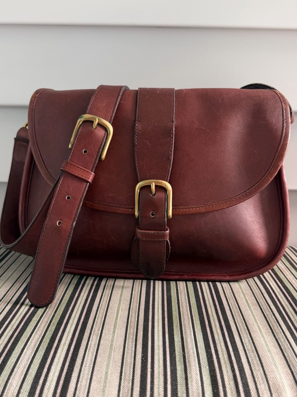 Coach Vintage Saddle Bag Thick Glove  Tanned Leather